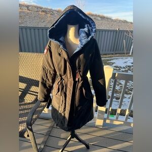 Canada Wear Women’s Jacket – Size Small Black and Blue Cold Weather Gear